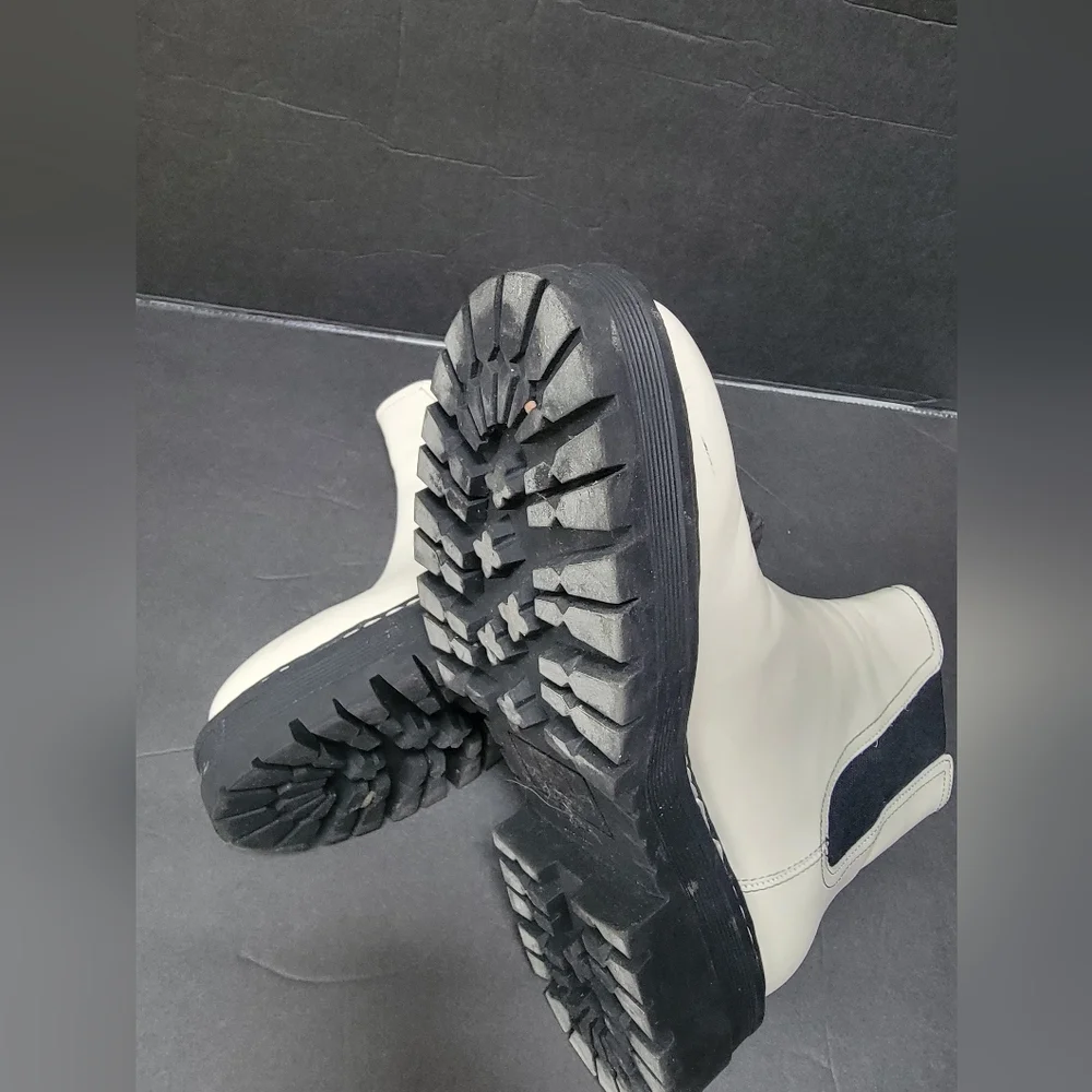 new marc boots